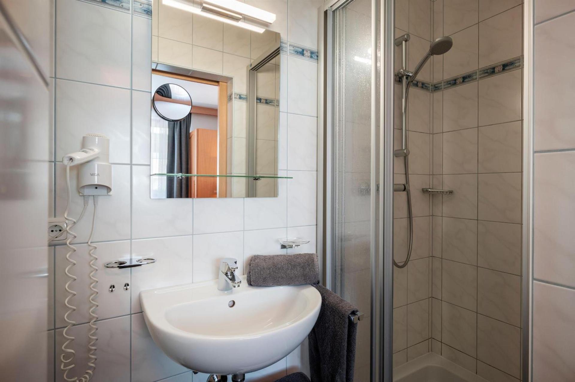 Apartment mit 3 Schlafzimmern und Dusche - 6